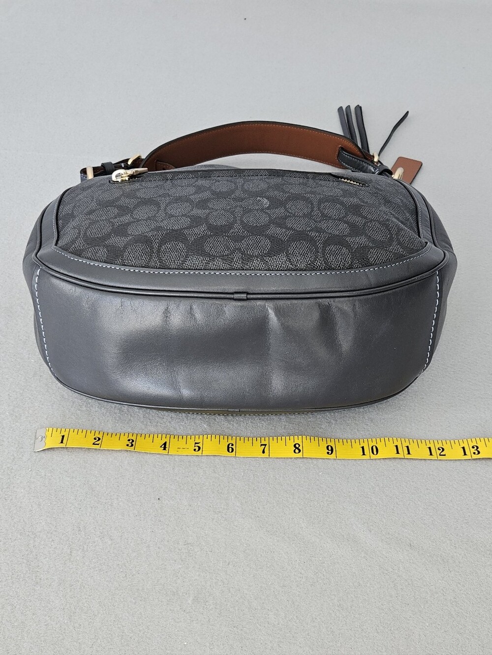 COACH EUC Sutton Signature Hobo Bag with Tassel In Charcoal Midnight Navy - Picture 14 of 16